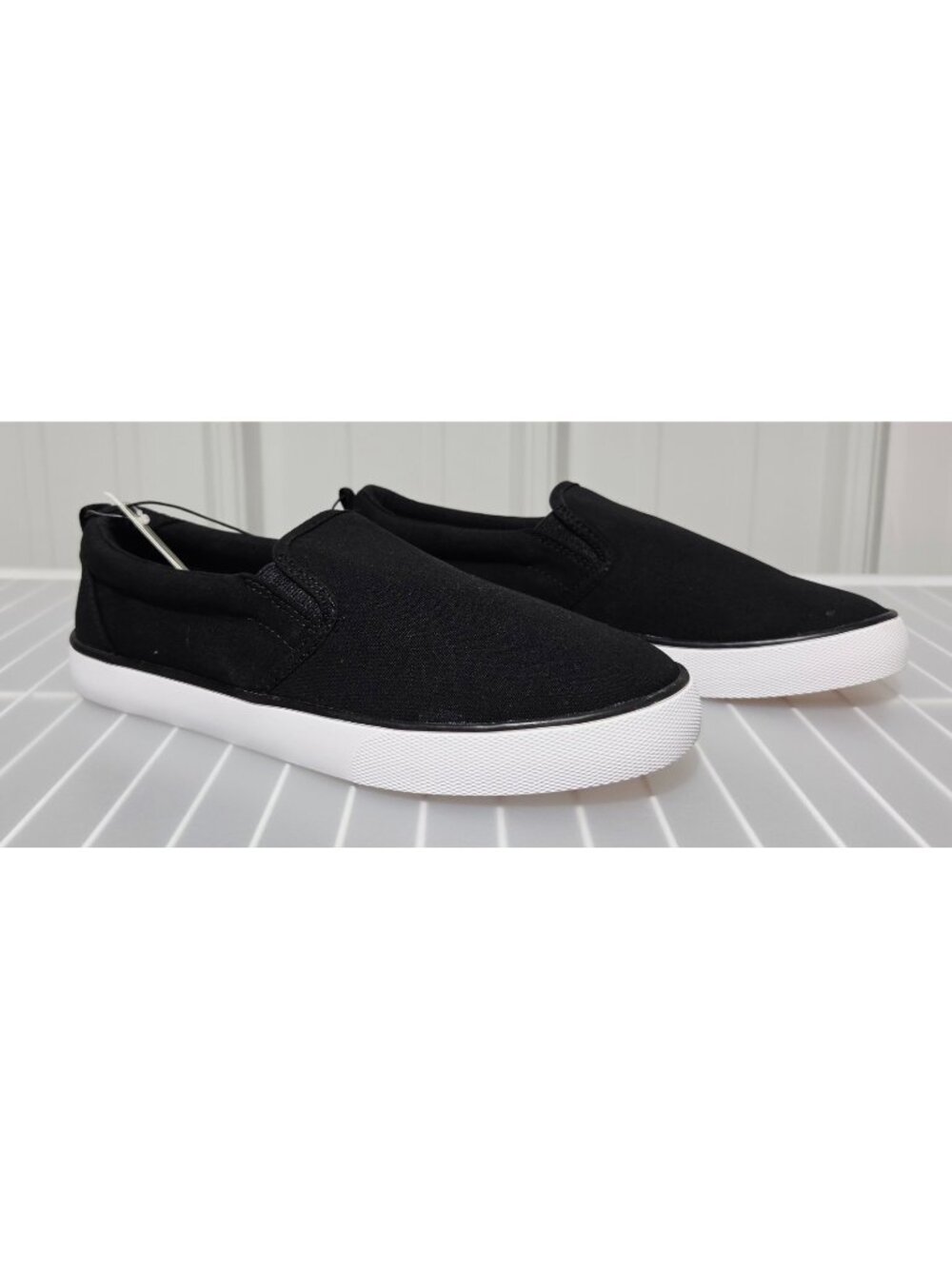 A New Day Millie Black Twin Gore Slip On Casual Wear Sneakers - Women's Size 5